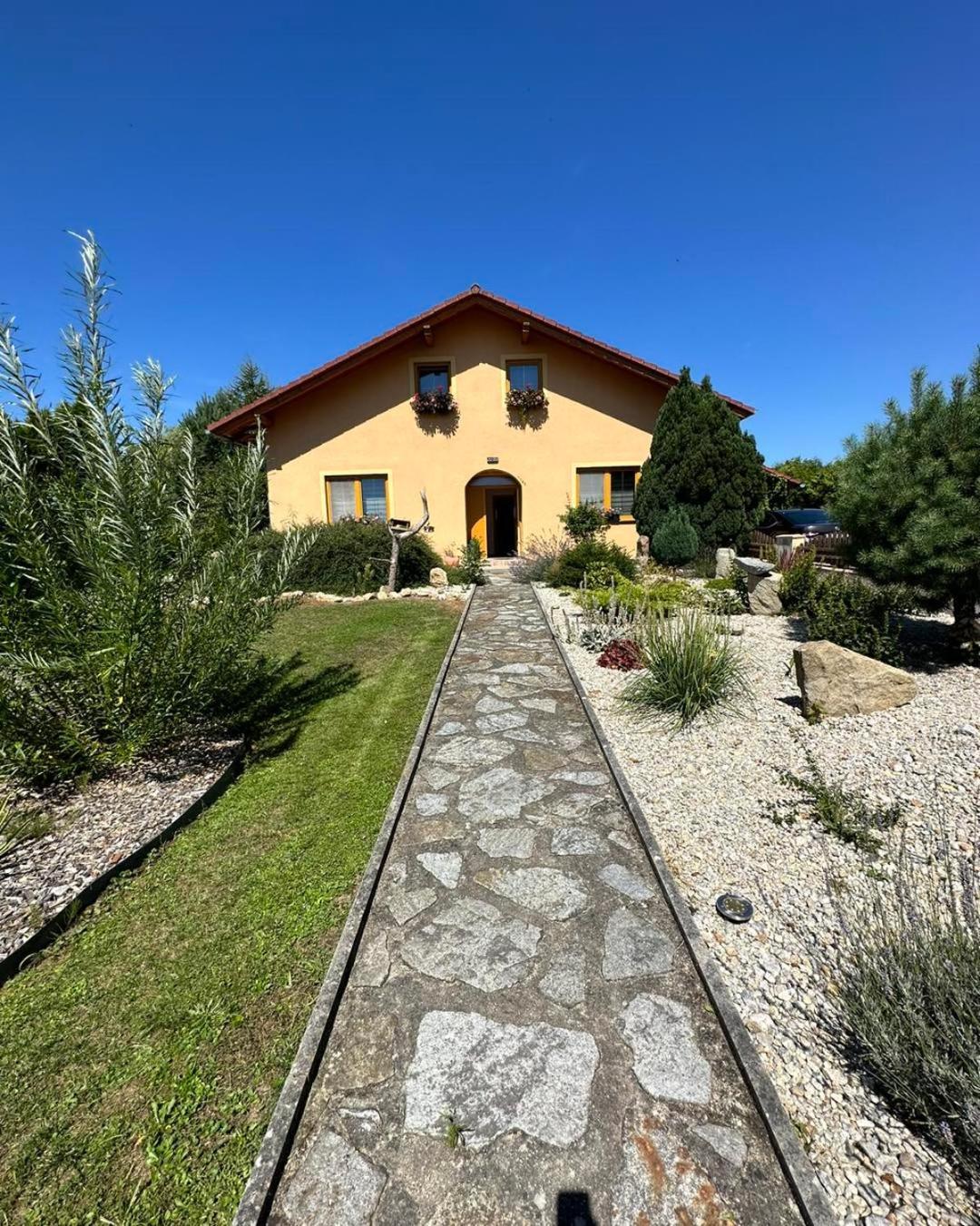 U Lubose Holiday home